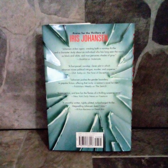 Pandora's Daughter Iris Johansen First Ed First Print Hardcover Book - Picture 3 of 6